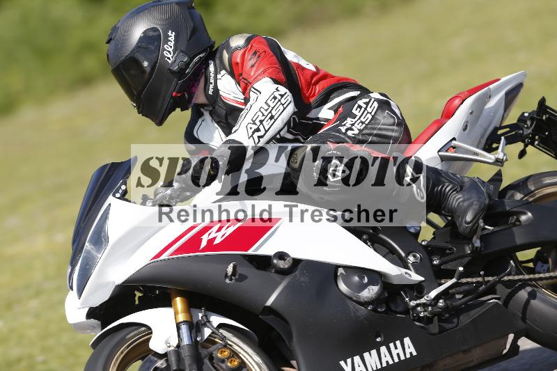 Archiv-2025/09 22.04.2025 Cornu Master School ADR/rot-rouge/4